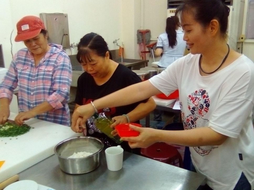 眷村味葱油饼(3组)的加工步骤