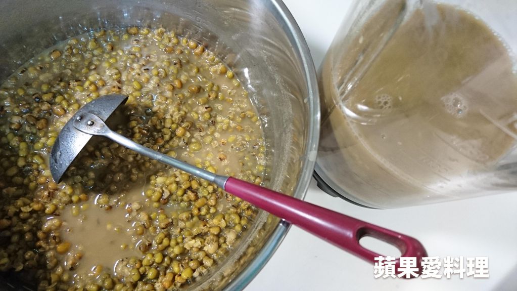 超浓郁古早味绿豆冰（电锅版）的加工步骤