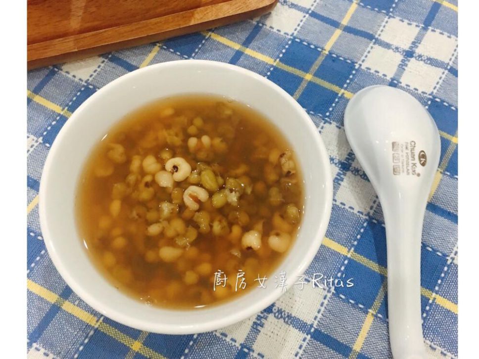 排毒去火绿豆水+绿豆薏仁甜汤的加工步骤