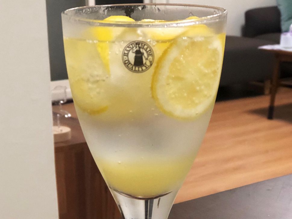 🍋柠檬糖渍气泡水🍹夏日冰饮🧊的加工步骤