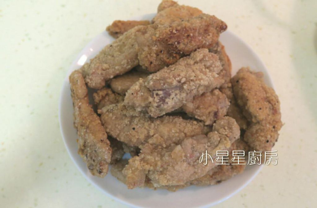 台式炸排骨(瓦斯炉油炸&水波炉)的加工步骤