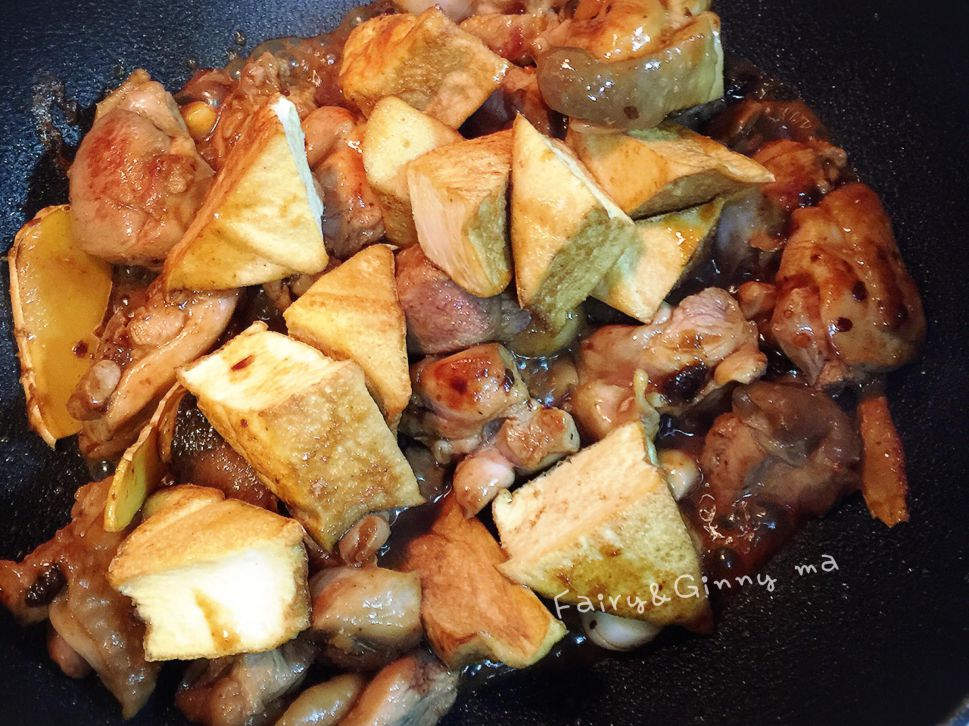 油豆腐豆鼓烧鸡（便当菜）的加工步骤