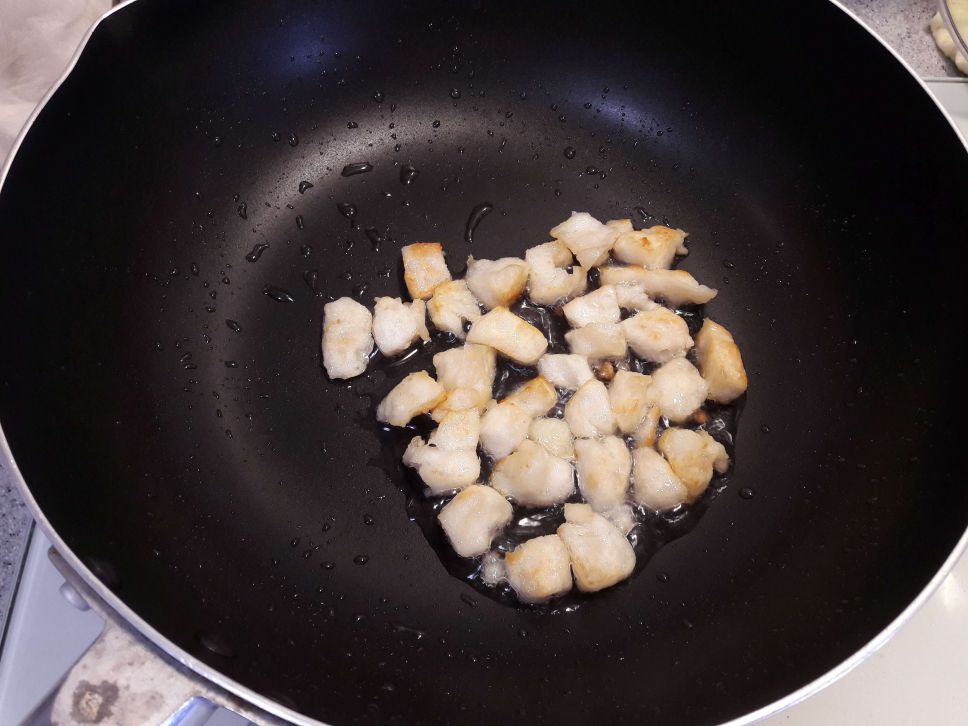 椒盐花枝丸蛋炒饭【蛋炒饭的餐桌故事】的加工步骤