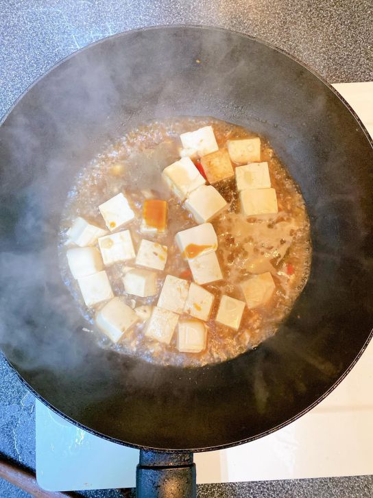 ［家常料理］豆腐炒鲜蚵的加工步骤