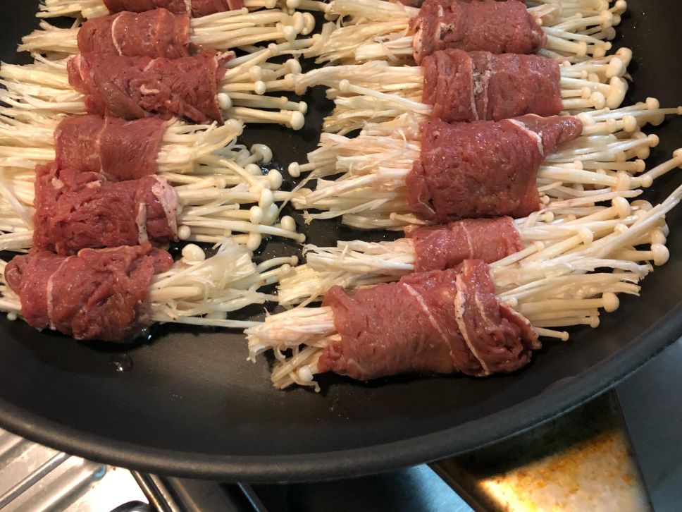 ［懒人便当菜］酱烧金针菇肉卷的加工步骤