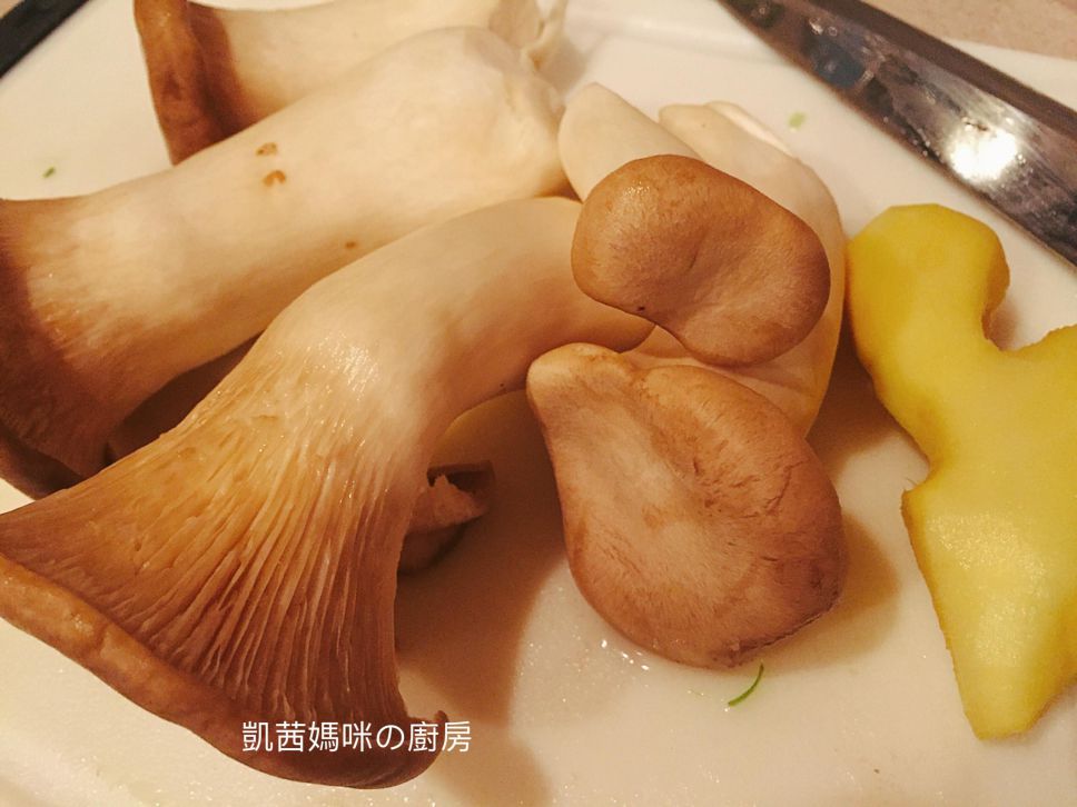 麻油杏鲍菇🎶的加工步骤