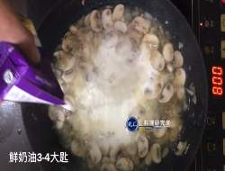 香煎鲈鱼&amp;奶油蘑菇酱