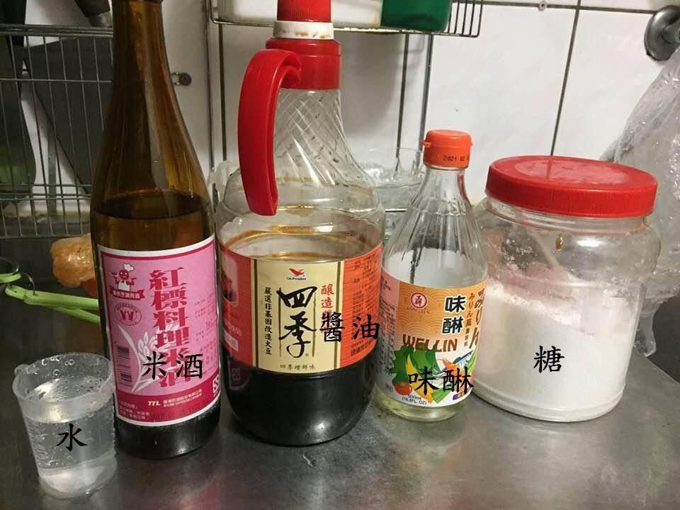 简易料理*蒜味照烧猪肉*甜咸好下饭的加工步骤