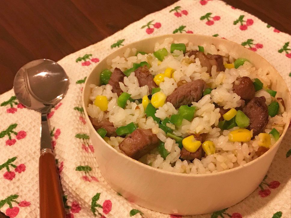 粒粒分明的油葱酥牛肉炒饭（少油）的加工步骤