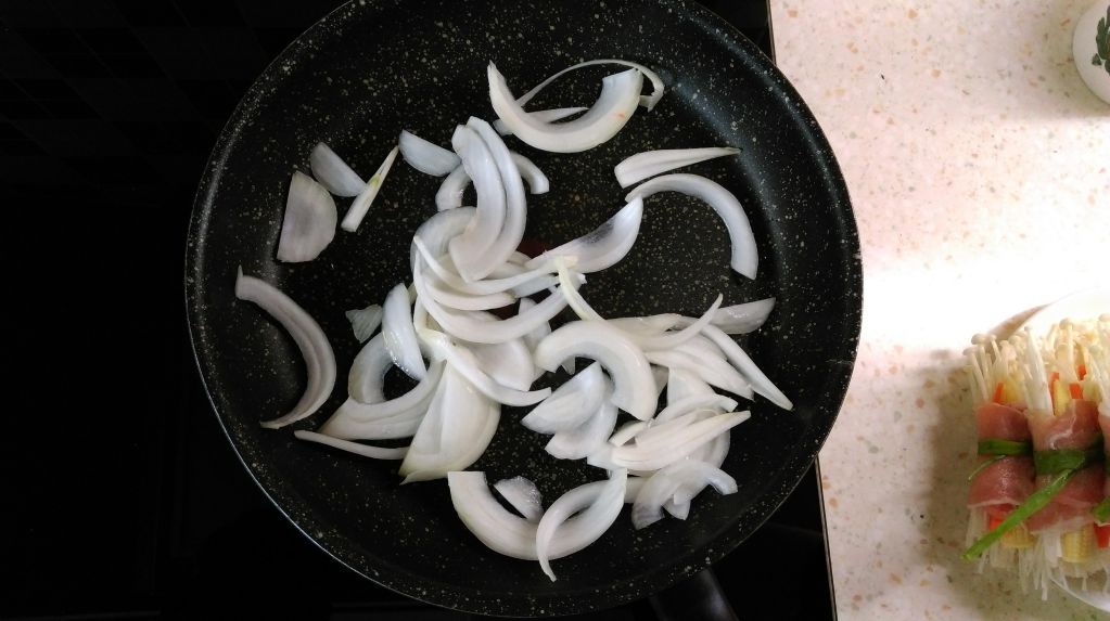 和风金针菇野菜猪肉卷的加工步骤