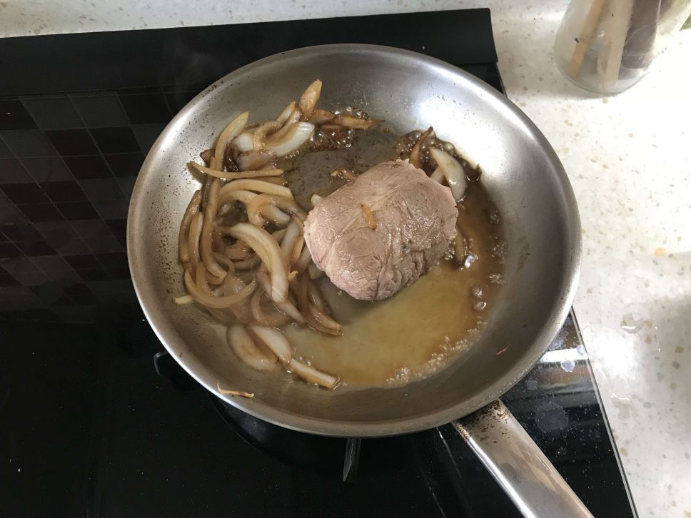 寿喜烧肉玉子饭团＿吃了干杯不醉的加工步骤