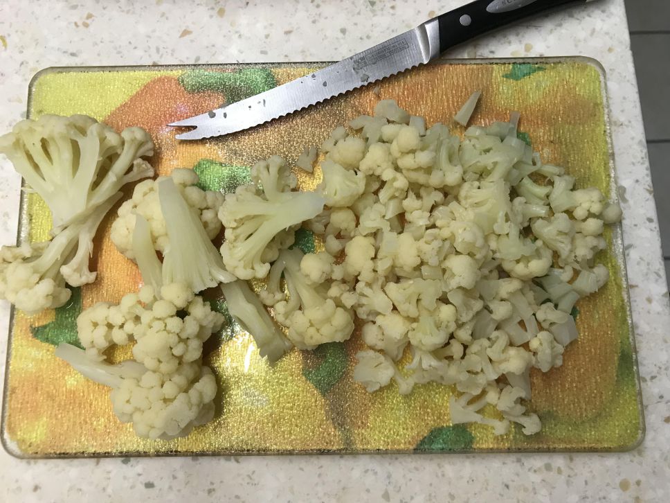 低醣柠檬蒜香白花椰菜饭的加工步骤