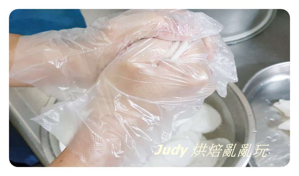 超简易台式腌萝卜~酸甜、脆口的加工步骤