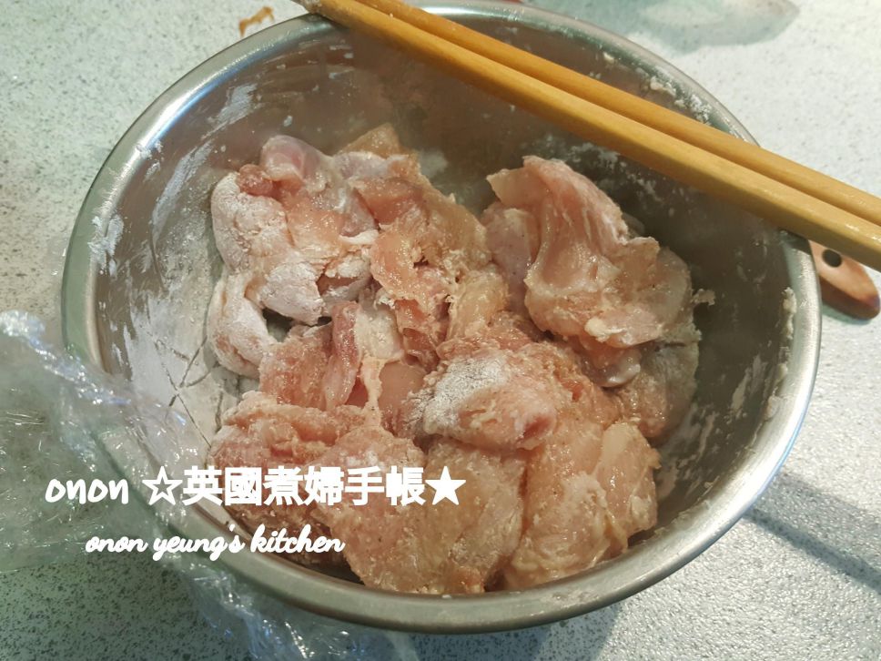 照烧马铃薯鸡腿肉
家常便当菜🍗新手晚餐的加工步骤