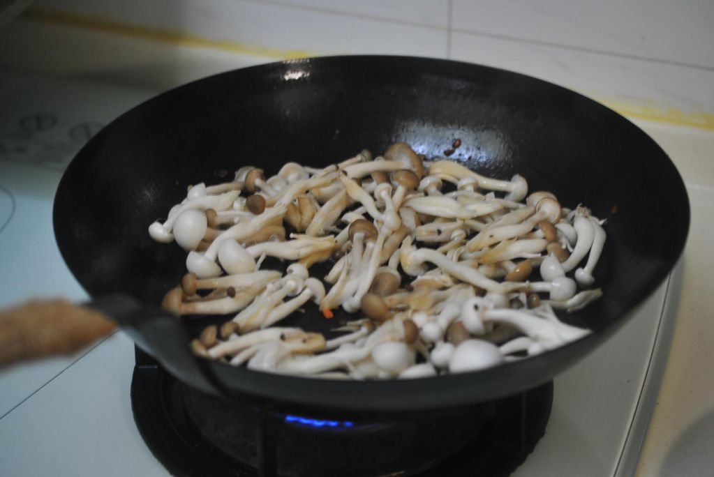 毛豆鸡肉饼(便当菜)的加工步骤