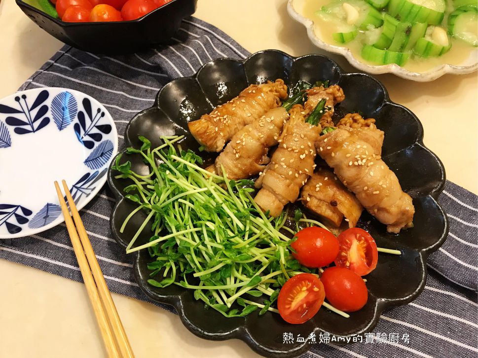 👩‍🍳日式猪肉金针菇韭菜卷的加工步骤