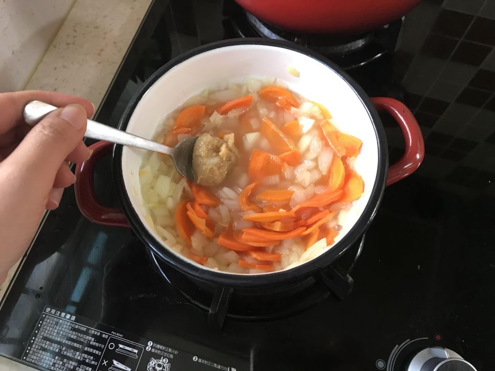 味噌豆浆燕麦粥早餐的加工步骤