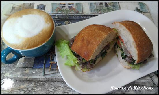 【Take a bread！创意三明治、面包早餐】菠菜牛肉起司巧巴达三明治的加工步骤