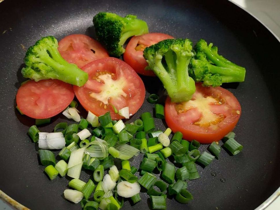 【自製饼皮】古早味粉浆葱蛋饼的加工步骤