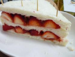 Strawberry Sandwich