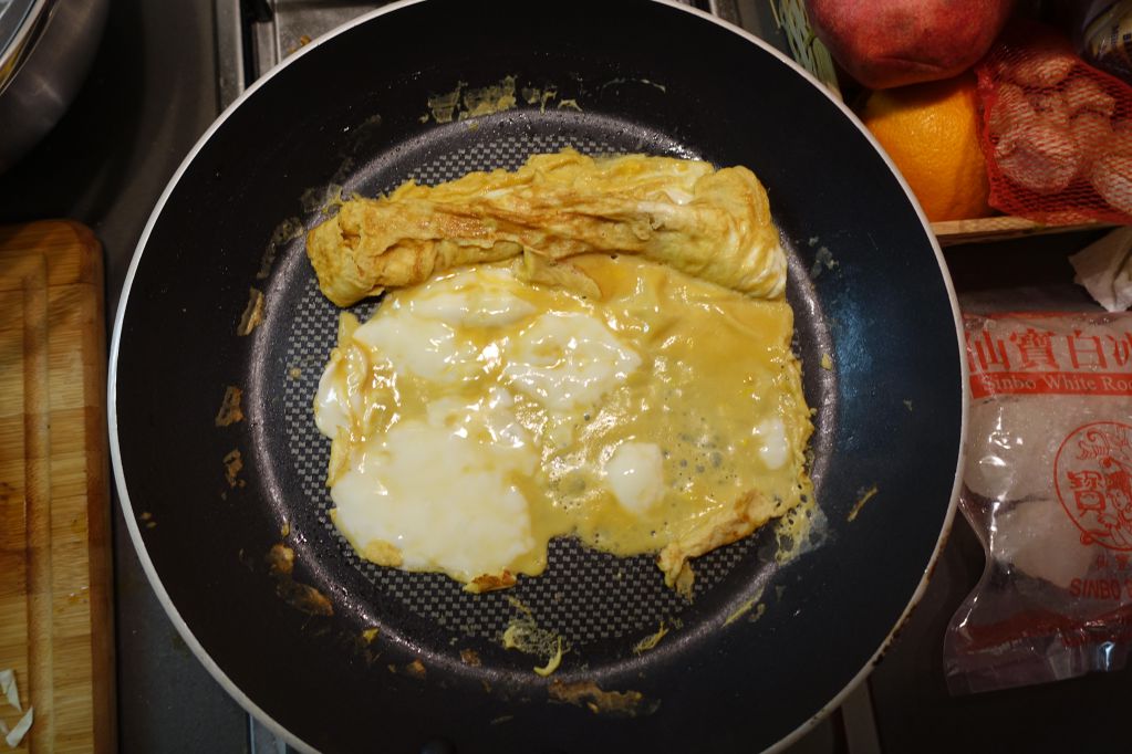 [深夜食堂]  八爪鱼肠 ＋玉子烧 食谱的加工步骤