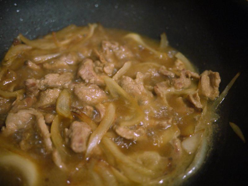 ♫【深夜食堂】姜汁烧肉定食「生姜焼き定食」的加工步骤