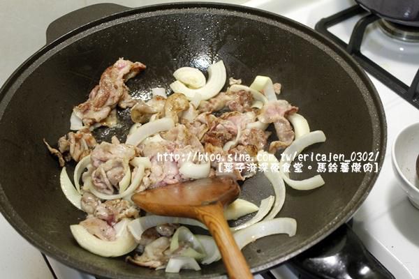 深夜食堂风马铃薯烧肉的加工步骤