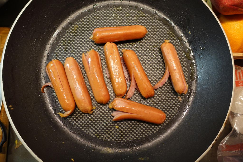 [深夜食堂]  八爪鱼肠 ＋玉子烧 食谱的加工步骤