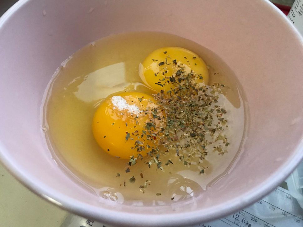 减脂料理-蔬菜炒蛋🥚的加工步骤