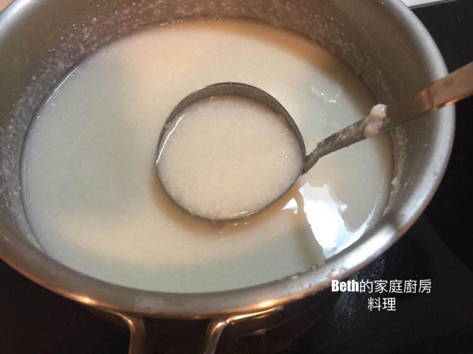 杏仁红豆汤加汤圆的加工步骤