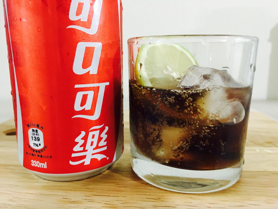 波本可乐 Whisky Coke的加工步骤