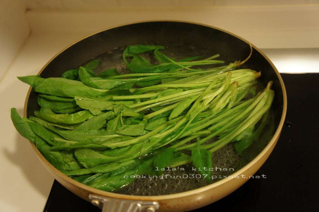 [零油烟]凉拌菠菜的加工步骤