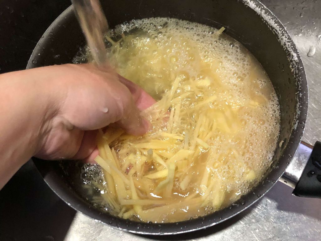 凉拌马铃薯丝🥔的加工步骤