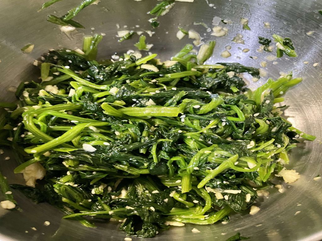 韩式凉拌菠菜 (简单)的加工步骤