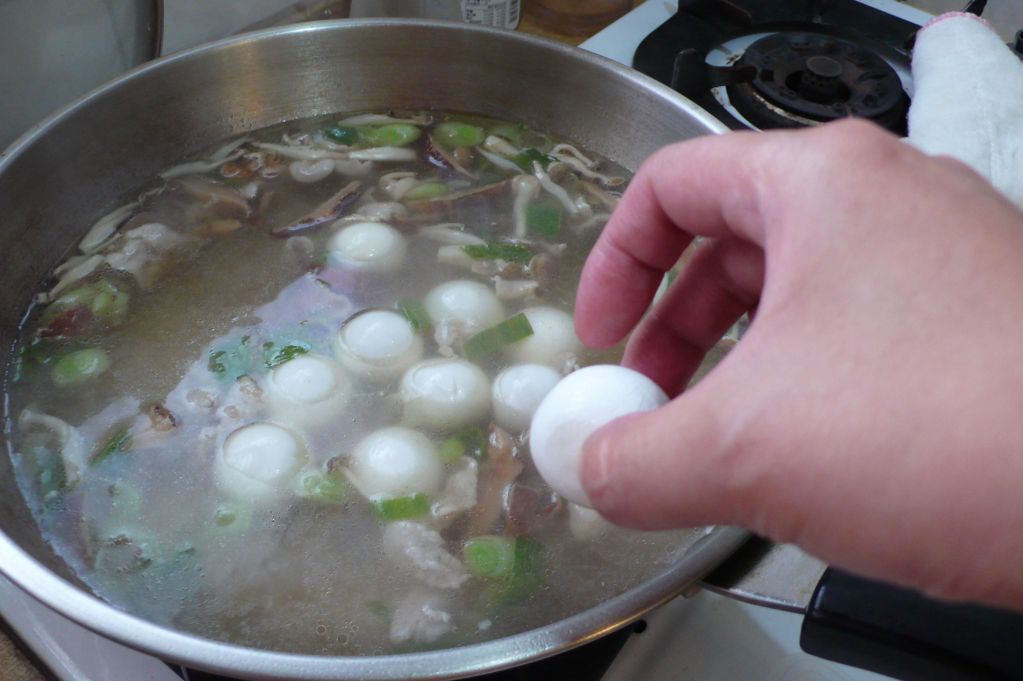 茼蒿咸汤圆「味之素品牌」高鲜味精的加工步骤