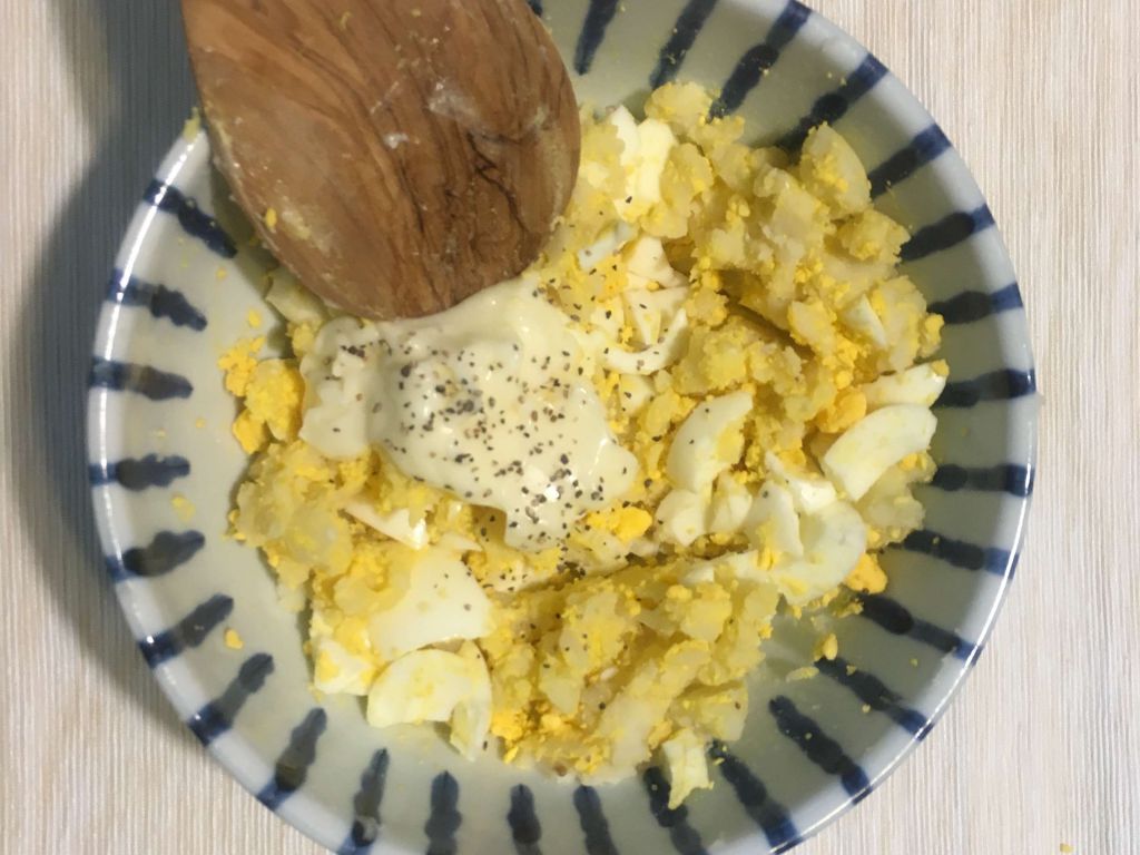 清爽马铃薯苹果蛋沙拉🥔🥚🥗🍎🍋的加工步骤