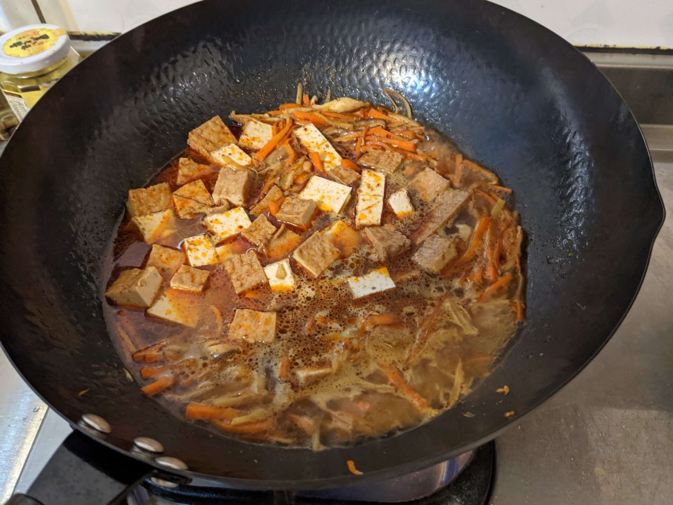 素食麻婆油豆腐冷面的加工步骤