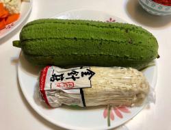 丝瓜烩金针菇