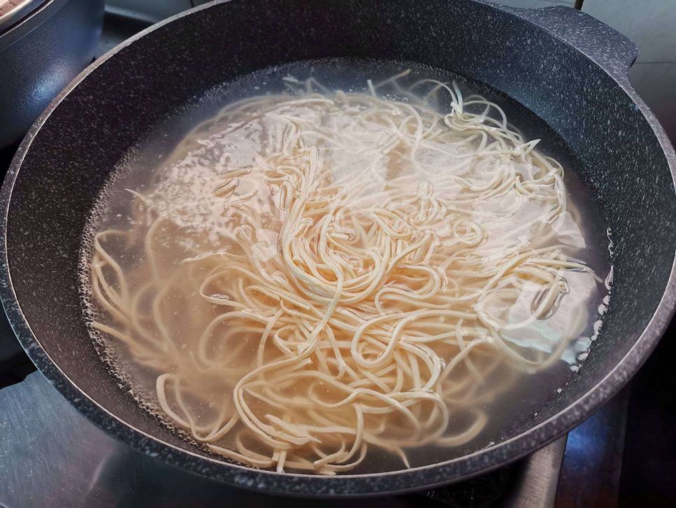 素食料理，凉拌干丝的加工步骤