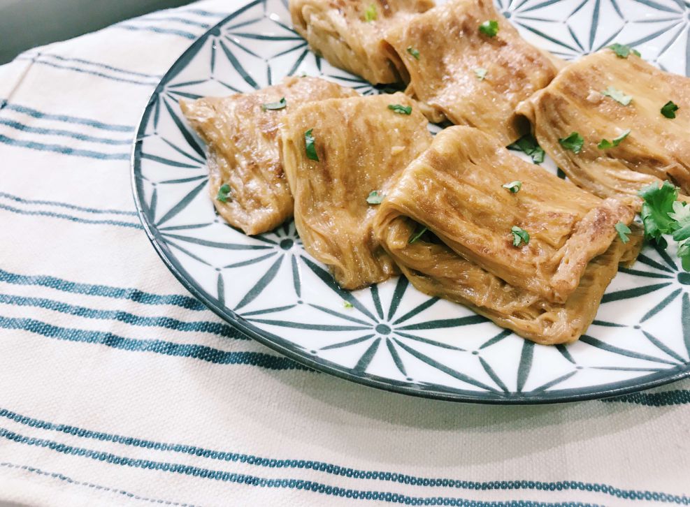 夏日超开胃★香煎蜜汁豆皮★的加工步骤