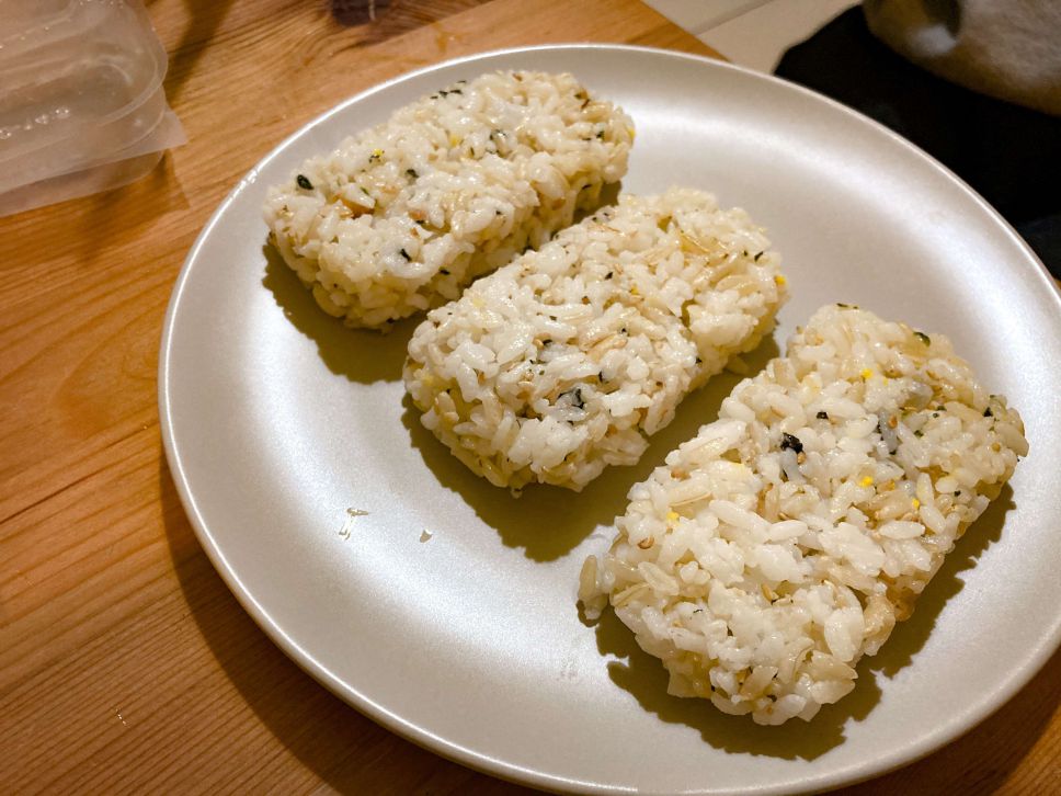 日式餐肉饭团的加工步骤