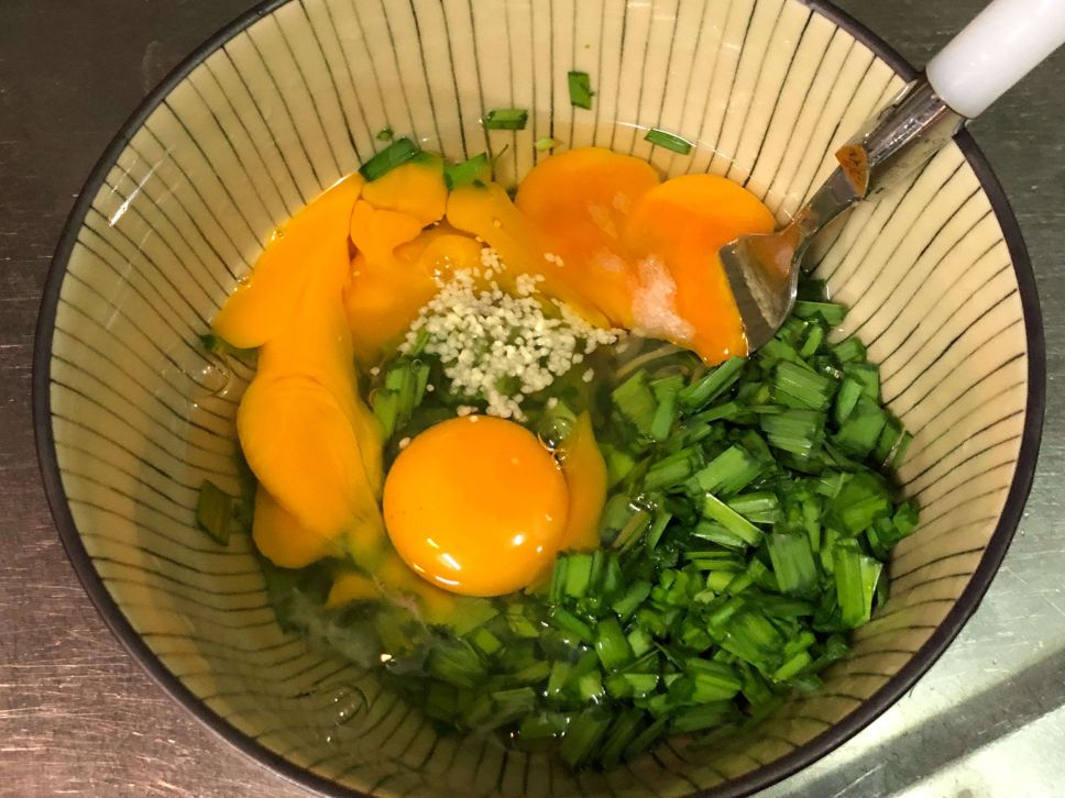 韭菜煎蛋🍳的加工步骤