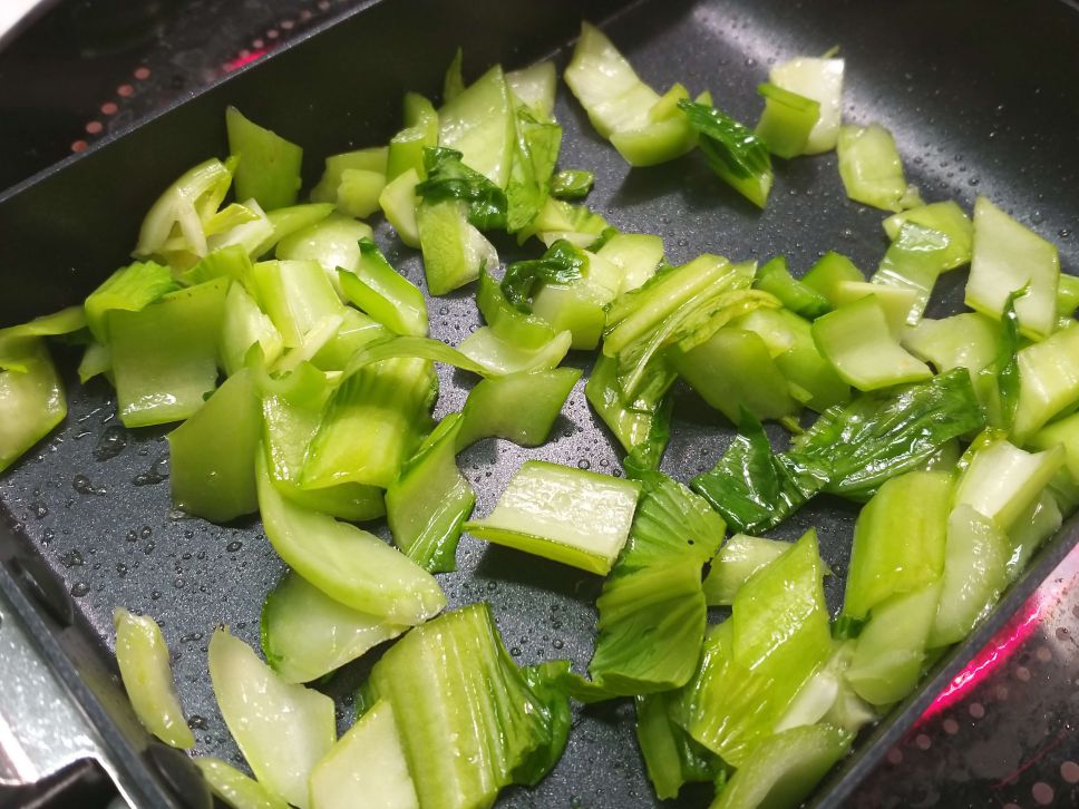 青江菜酱油玉子烧~蛋奶素的加工步骤