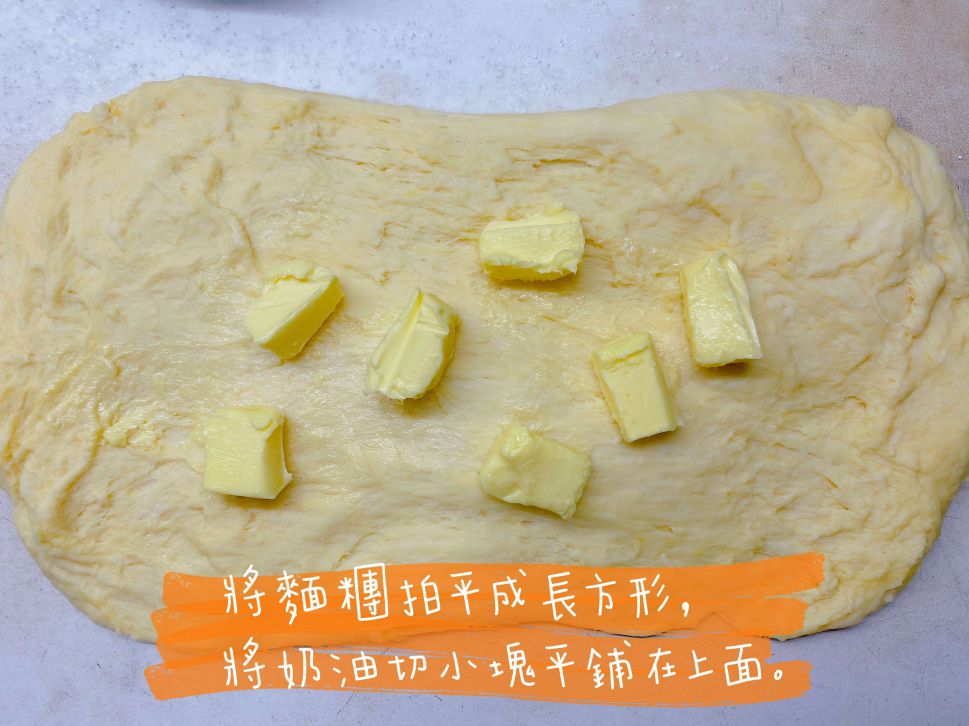 中华盐卤豆腐开箱食谱-咸甜奶皇豆腐餐包的加工步骤