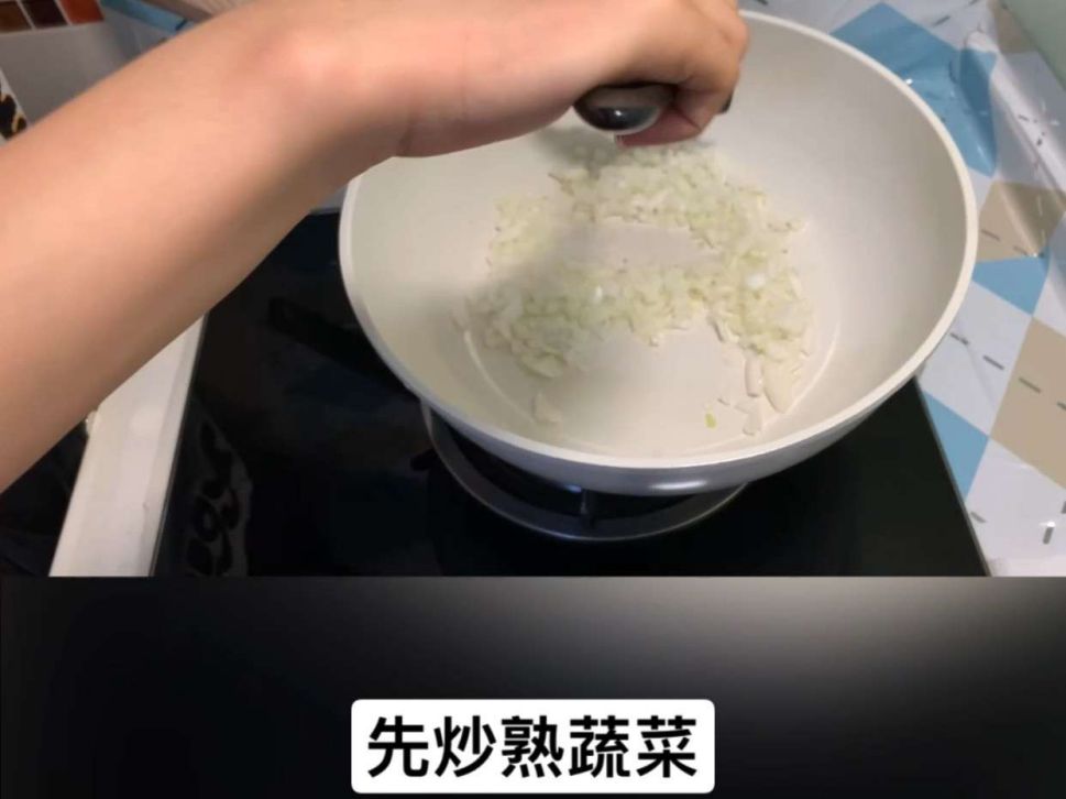 蛋披萨的加工步骤