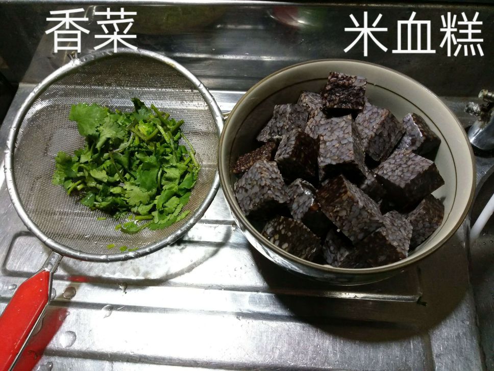 番茄豆腐蛋花汤的加工步骤