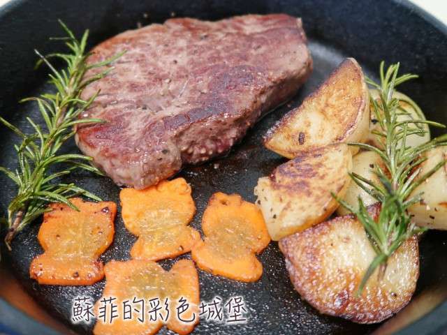 『迷迭香奶油马铃薯』～外酥脆，内松绵！的加工步骤