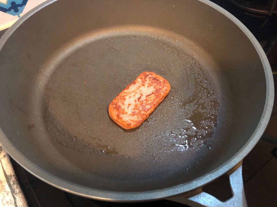 新餐肉营养三明治～素食环保料理的加工步骤