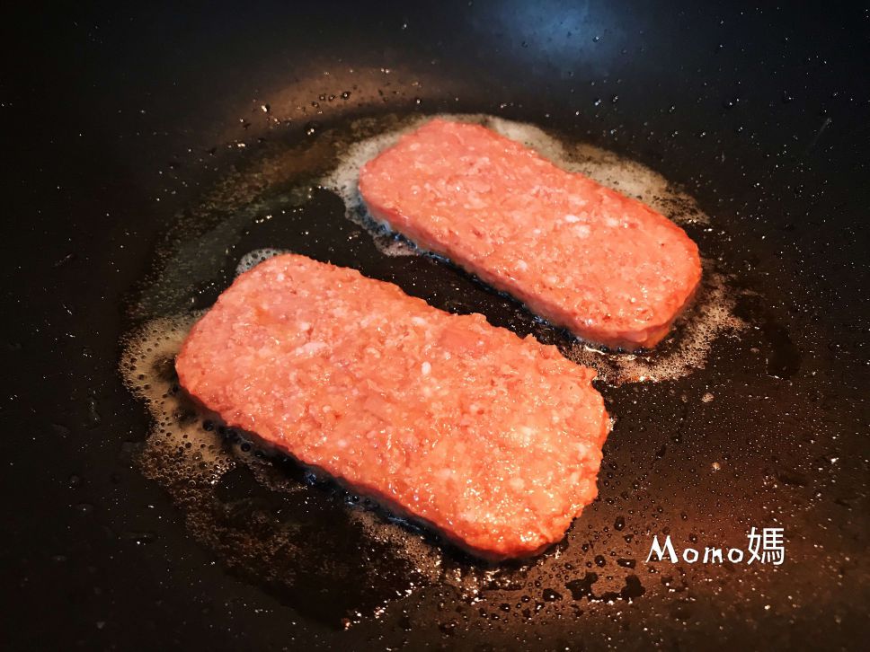 浦烧新餐肉丼饭的加工步骤