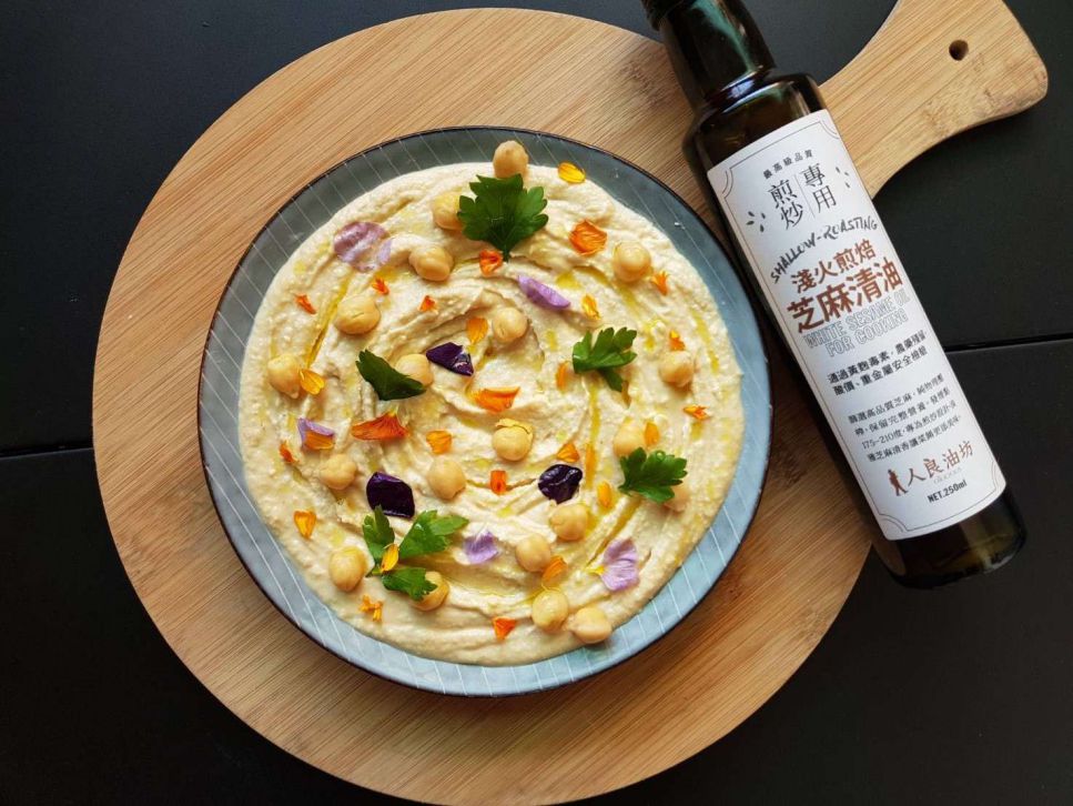 私厨中东鹰嘴豆泥 Hummus-芝麻清油的加工步骤